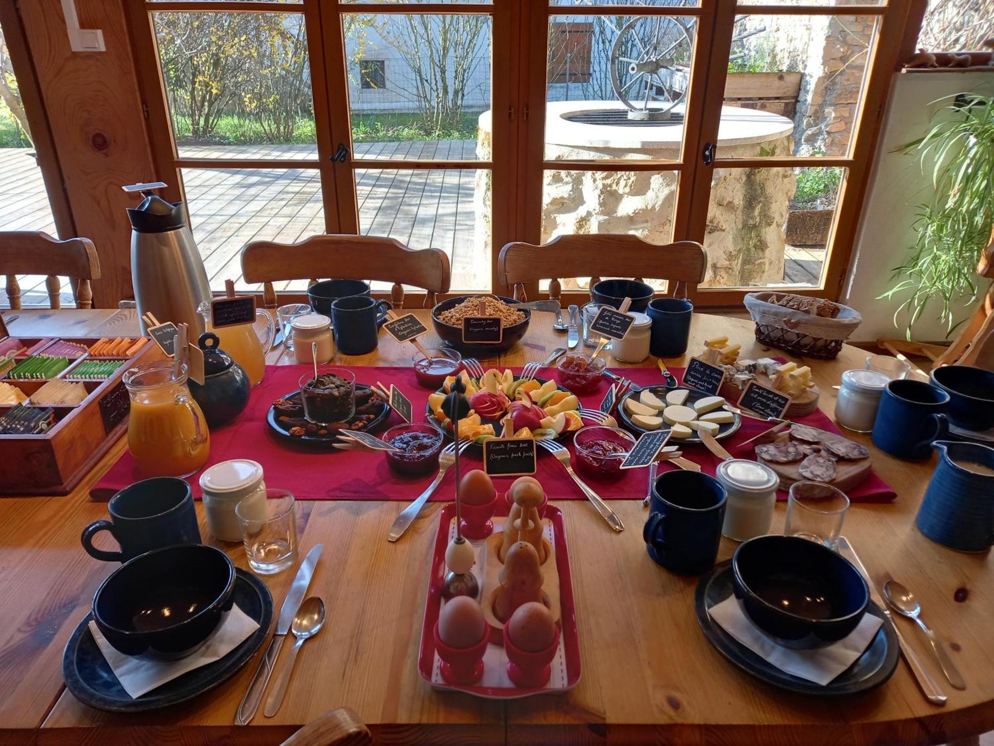 Valreley, Chambres Et Table D'Hotes Eco-Friendly Avec Bain Nordique Au Sud Du Massif Du Jura Champagne-en-Valromey 外观 照片